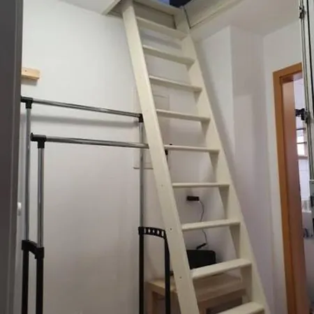 Schoene In Apartment *