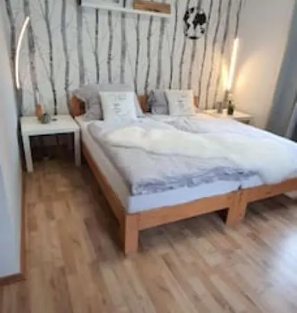 Schoene In Apartment